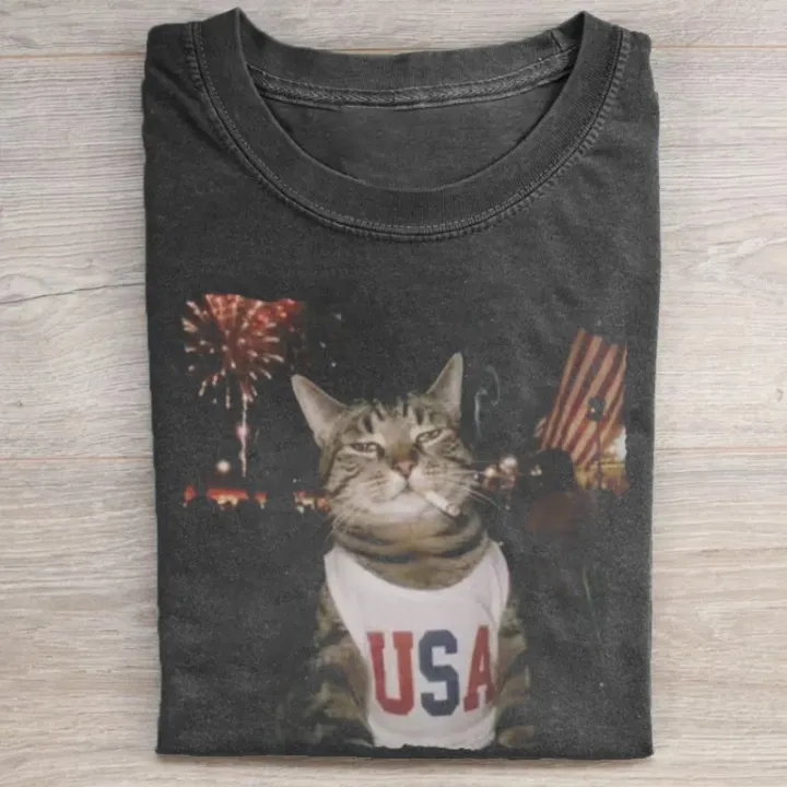 Patriotic Smoking Cat T-shirt