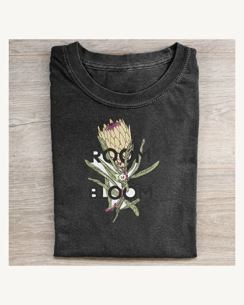 Room to Bloom Protea Graphic T-shirt