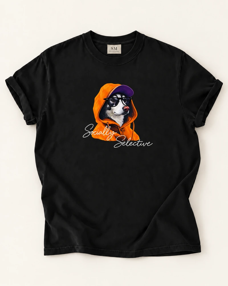 Black T-shirt with socially selective husky front print